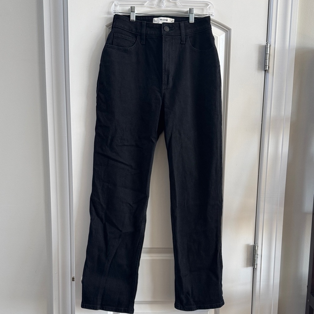 Hollister Curvy Ultra High-Rise Dad Jeans in Washed Black